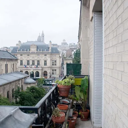 Superb Apartment With Balcony And Sacre-Coeur View